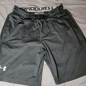 Under Armour Men's Black Athletic Shorts
